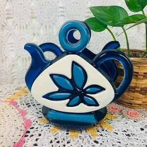 Vintage 50s Lucite Teapot Napkin Holder Kitchen Table Decor Blue White Flower